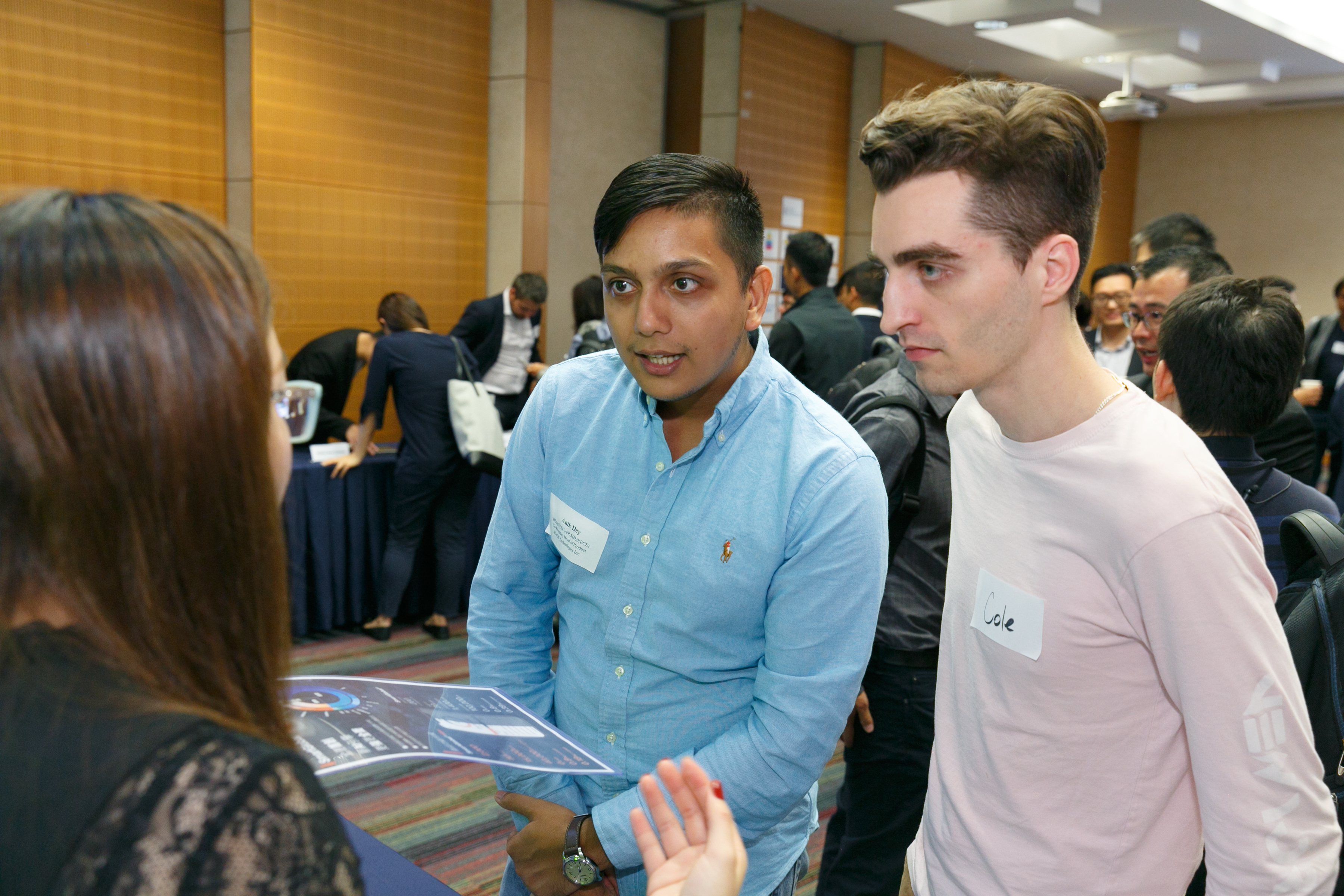 alum_entr_gath_at_scie_p18353_03_041.jpg